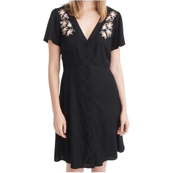 Abercrombie & Fitch Floral Embroidered‎ Dress Size Small - Picture 2 of 7